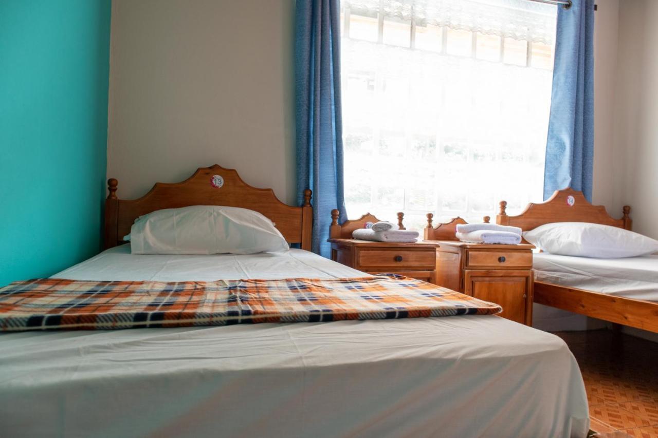Hostel Bouganvilia Bed And Breakfast San Ramón Zewnętrze zdjęcie