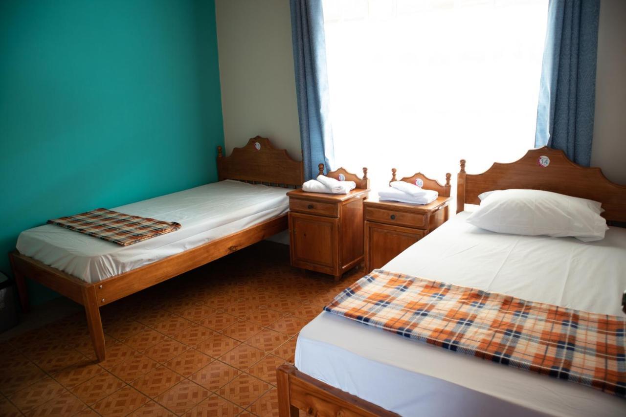 Hostel Bouganvilia Bed And Breakfast San Ramón Zewnętrze zdjęcie